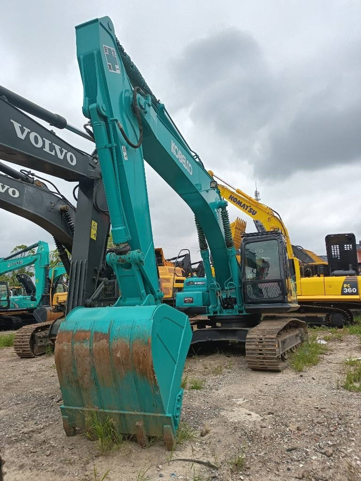 Kobelco SK 260 LC - Telakaivukone: kuva Kobelco SK 260 LC - Telakaivukone Kobelco SK 260 LC - Telakaivukone: kuva Kobelco SK 260 LC - Telakaivukone