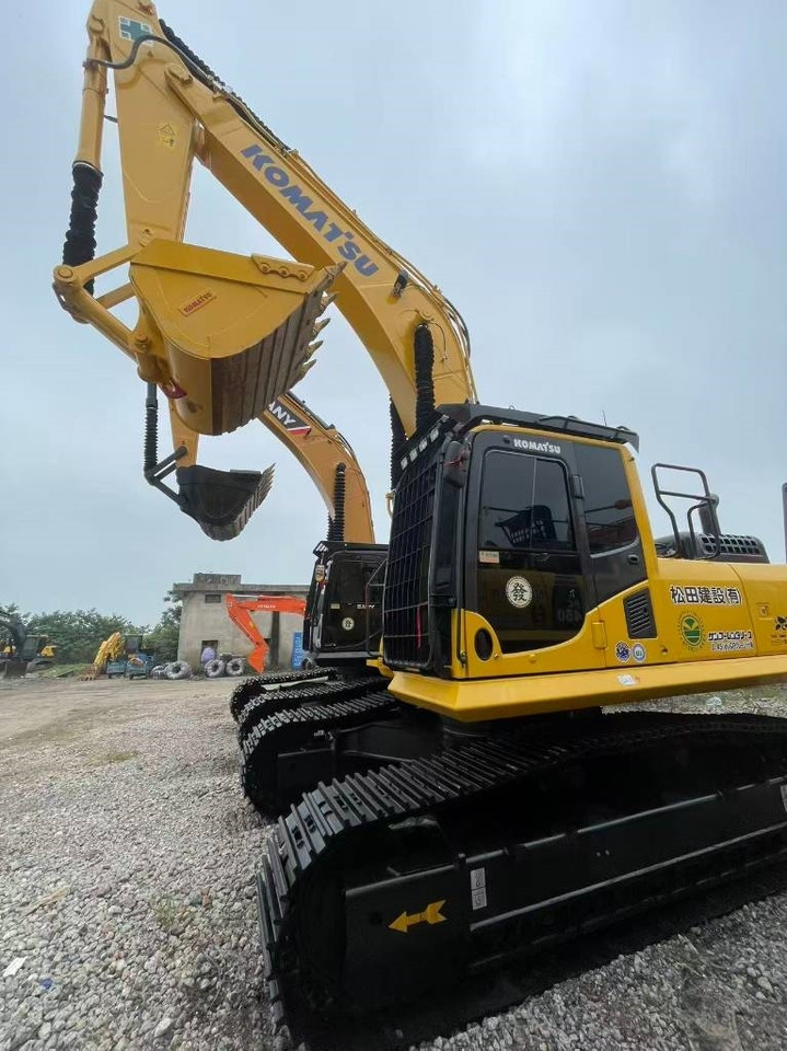 Komatsu 360  - Telakaivukone: kuva Komatsu 360  - Telakaivukone Komatsu 360  - Telakaivukone: kuva Komatsu 360  - Telakaivukone