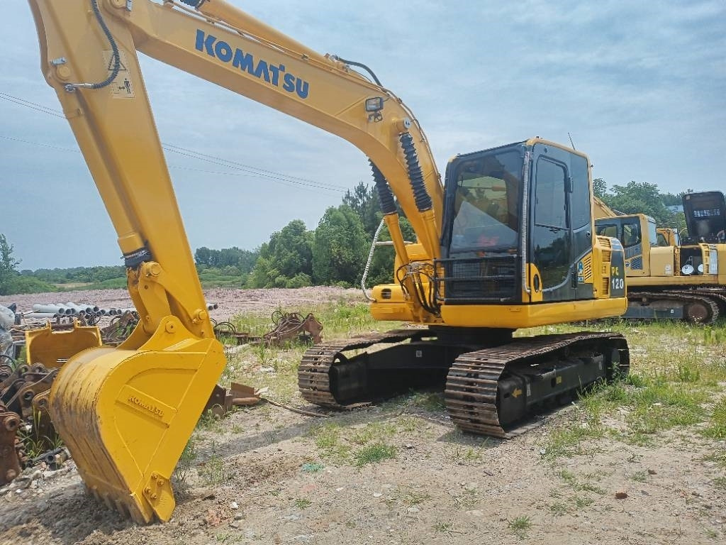Komatsu PC 120 - Telakaivukone: kuva Komatsu PC 120 - Telakaivukone Komatsu PC 120 - Telakaivukone: kuva Komatsu PC 120 - Telakaivukone