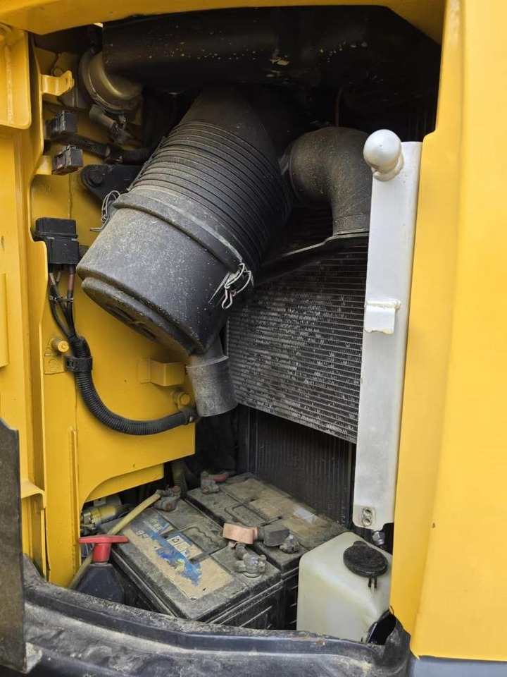 Komatsu PC 128 US-8 - Telakaivukone: kuva Komatsu PC 128 US-8 - Telakaivukone Komatsu PC 128 US-8 - Telakaivukone: kuva Komatsu PC 128 US-8 - Telakaivukone