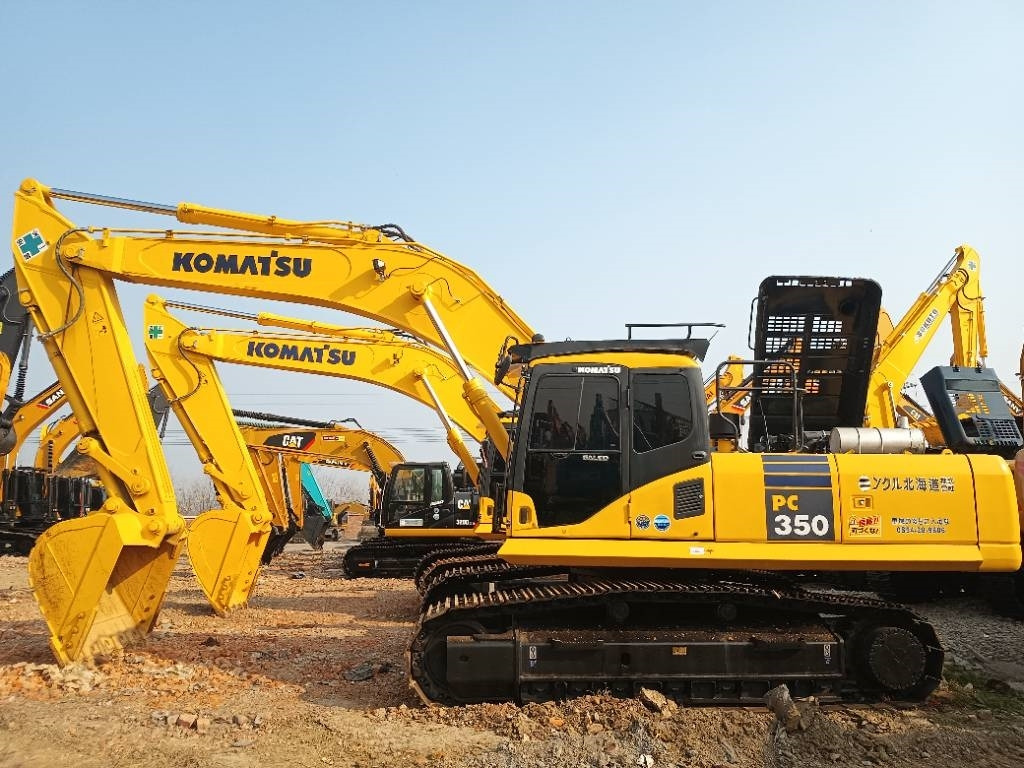 Komatsu PC 350 - Telakaivukone: kuva Komatsu PC 350 - Telakaivukone Komatsu PC 350 - Telakaivukone: kuva Komatsu PC 350 - Telakaivukone
