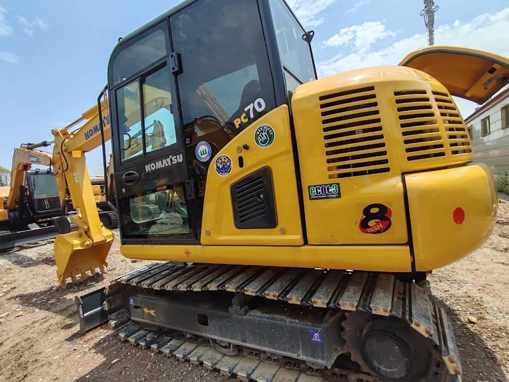 Komatsu PC 70  - Telakaivukone: kuva Komatsu PC 70  - Telakaivukone Komatsu PC 70  - Telakaivukone: kuva Komatsu PC 70  - Telakaivukone