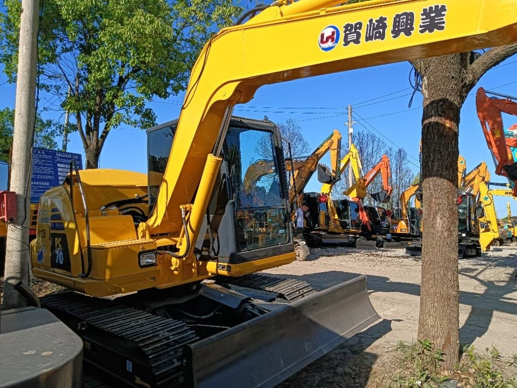Komatsu PC 70  - Minikuormaaja: kuva Komatsu PC 70  - Minikuormaaja Komatsu PC 70  - Minikuormaaja: kuva Komatsu PC 70  - Minikuormaaja