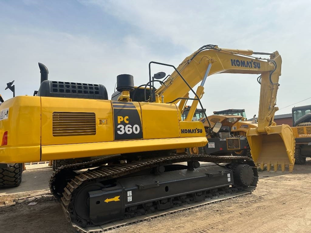 Komatsu pc360 - Telakaivukone: kuva Komatsu pc360 - Telakaivukone Komatsu pc360 - Telakaivukone: kuva Komatsu pc360 - Telakaivukone