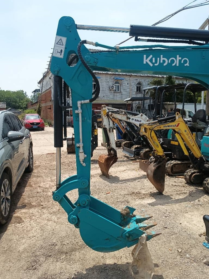 Kubota U 30  - Minikuormaaja: kuva Kubota U 30  - Minikuormaaja Kubota U 30  - Minikuormaaja: kuva Kubota U 30  - Minikuormaaja