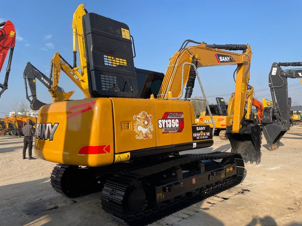 Sany SY 135 C - Telakaivukone: kuva Sany SY 135 C - Telakaivukone Sany SY 135 C - Telakaivukone: kuva Sany SY 135 C - Telakaivukone