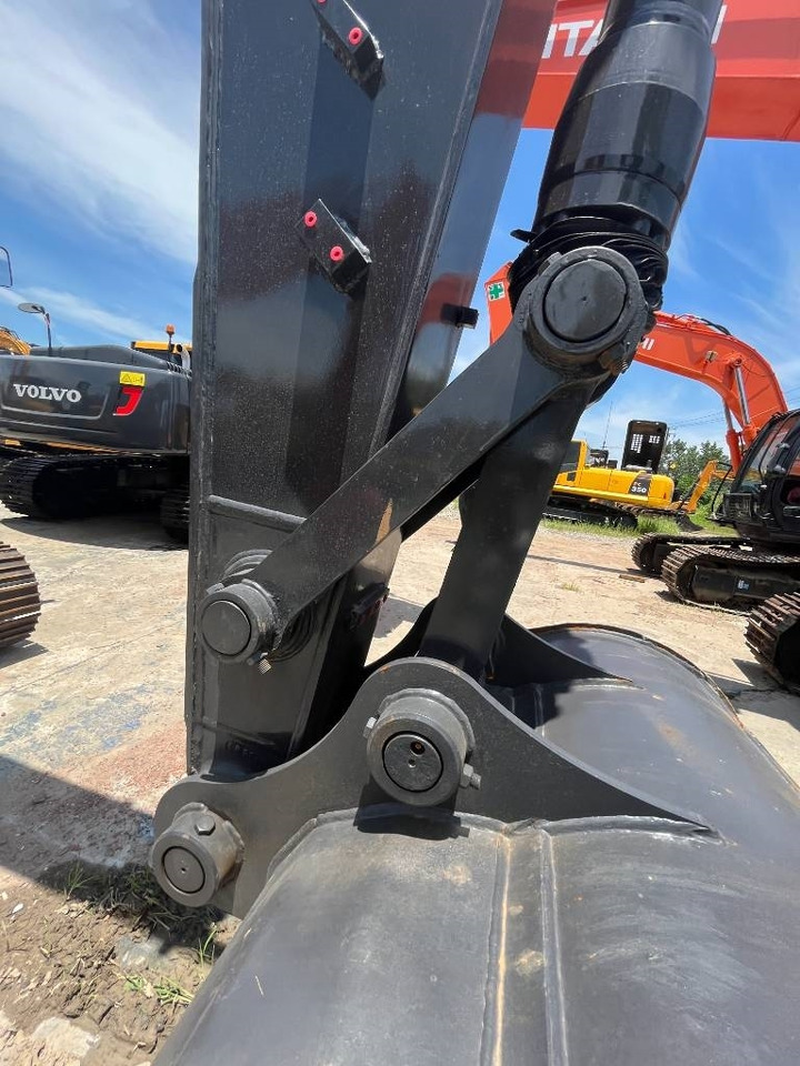 Volvo EC 140 - Telakaivukone: kuva Volvo EC 140 - Telakaivukone Volvo EC 140 - Telakaivukone: kuva Volvo EC 140 - Telakaivukone