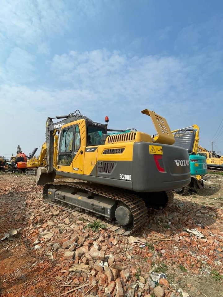Volvo EC 200 - Telakaivukone: kuva Volvo EC 200 - Telakaivukone Volvo EC 200 - Telakaivukone: kuva Volvo EC 200 - Telakaivukone