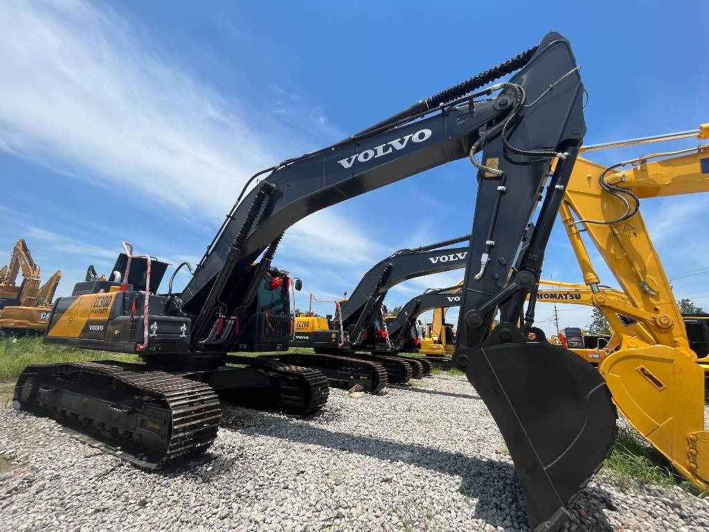 Volvo EC 300 - Telakaivukone: kuva Volvo EC 300 - Telakaivukone Volvo EC 300 - Telakaivukone: kuva Volvo EC 300 - Telakaivukone