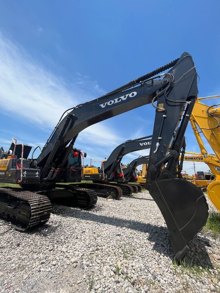 Volvo EC 300 - Telakaivukone: kuva Volvo EC 300 - Telakaivukone Volvo EC 300 - Telakaivukone: kuva Volvo EC 300 - Telakaivukone