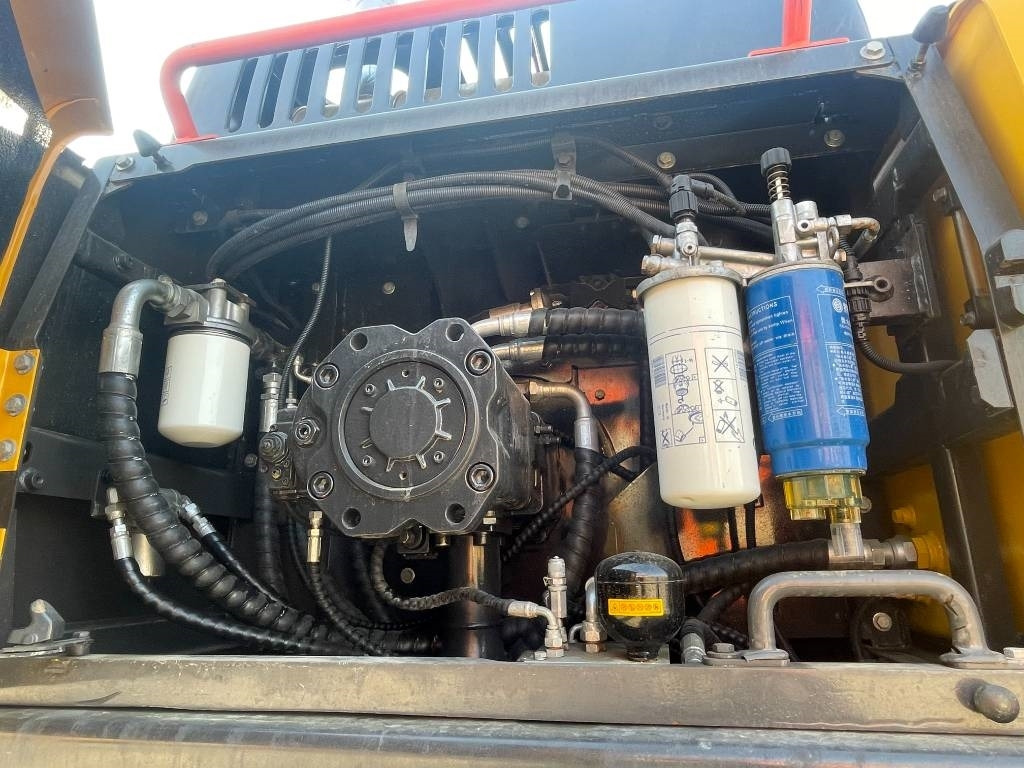 Volvo EC 380 D L - Telakaivukone: kuva Volvo EC 380 D L - Telakaivukone Volvo EC 380 D L - Telakaivukone: kuva Volvo EC 380 D L - Telakaivukone