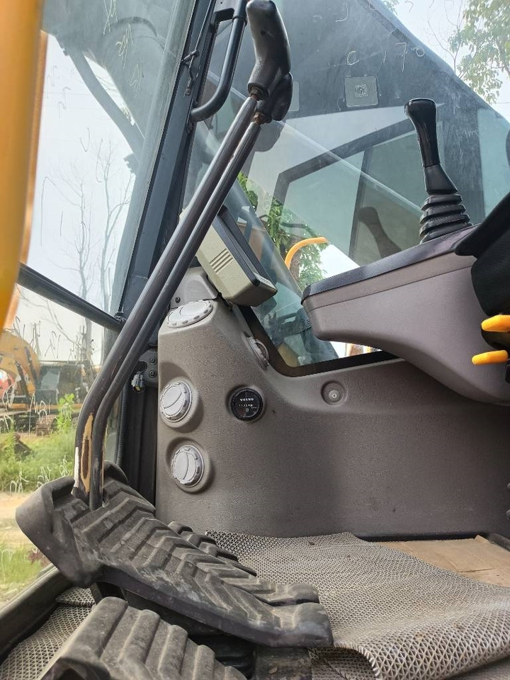 Volvo ec250 - Telakaivukone: kuva Volvo ec250 - Telakaivukone Volvo ec250 - Telakaivukone: kuva Volvo ec250 - Telakaivukone