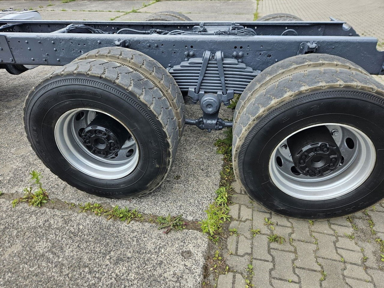 Kuorma-auto alusta Scania 144 530 6X4 Manual Pump AND Injectros - Full Sprin G: kuva Kuorma-auto alusta Scania 144 530 6X4 Manual Pump AND Injectros - Full Sprin G Kuorma-auto alusta Scania 144 530 6X4 Manual Pump AND Injectros - Full Sprin G: kuva Kuorma-auto alusta Scania 144 530 6X4 Manual Pump AND Injectros - Full Sprin G