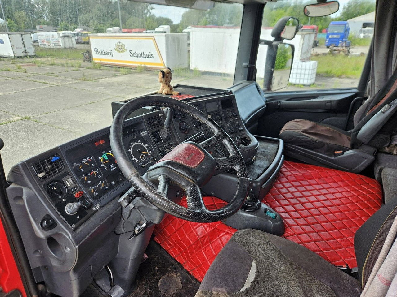 Kuorma-auto alusta Scania 144 530 6X4 Manual Pump AND Injectros - Full Sprin G: kuva Kuorma-auto alusta Scania 144 530 6X4 Manual Pump AND Injectros - Full Sprin G Kuorma-auto alusta Scania 144 530 6X4 Manual Pump AND Injectros - Full Sprin G: kuva Kuorma-auto alusta Scania 144 530 6X4 Manual Pump AND Injectros - Full Sprin G