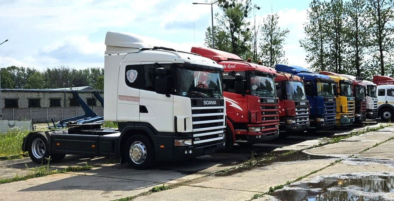 Scania 114,124 - Vetopöytäauto: kuva Scania 114,124 - Vetopöytäauto Scania 114,124 - Vetopöytäauto: kuva Scania 114,124 - Vetopöytäauto