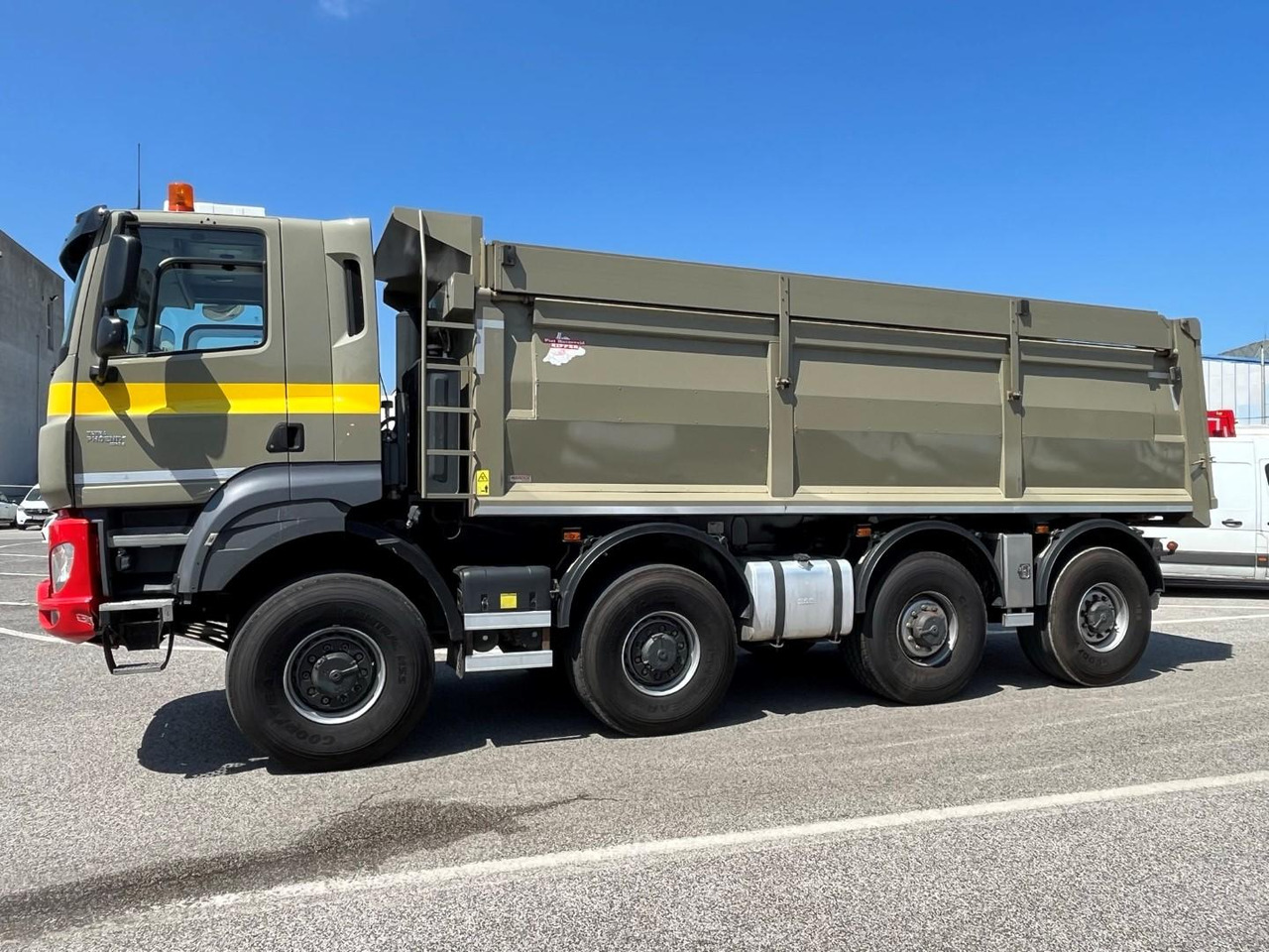 Kippiauto kuorma-auto Tatra Phoenix 8x8 jednostranný sklápač, rv 2019, Sklápač S1: kuva Kippiauto kuorma-auto Tatra Phoenix 8x8 jednostranný sklápač, rv 2019, Sklápač S1