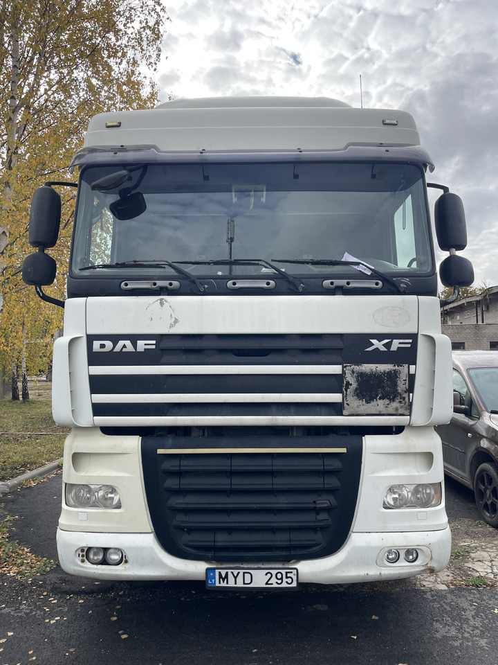 DAF XF105.460 Euro5 - Vetopöytäauto: kuva DAF XF105.460 Euro5 - Vetopöytäauto DAF XF105.460 Euro5 - Vetopöytäauto: kuva DAF XF105.460 Euro5 - Vetopöytäauto