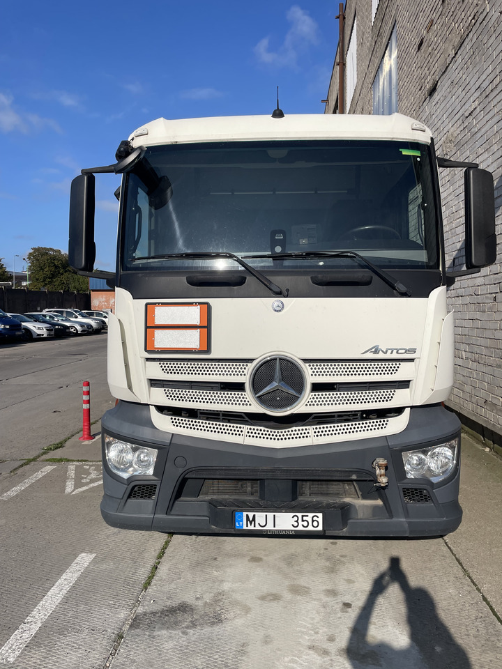 MERCEDES-BENZ ANTOS 1835 RETARDER EURO 6 ADR - Vetopöytäauto: kuva MERCEDES-BENZ ANTOS 1835 RETARDER EURO 6 ADR - Vetopöytäauto MERCEDES-BENZ ANTOS 1835 RETARDER EURO 6 ADR - Vetopöytäauto: kuva MERCEDES-BENZ ANTOS 1835 RETARDER EURO 6 ADR - Vetopöytäauto