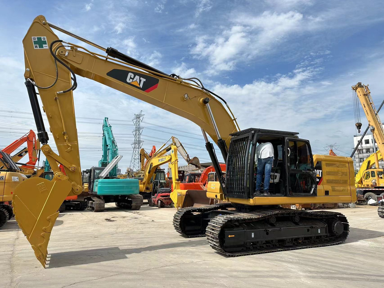 CATERPILLAR 330GC Used cat 330GC excavator - Telakaivukone: kuva CATERPILLAR 330GC Used cat 330GC excavator - Telakaivukone CATERPILLAR 330GC Used cat 330GC excavator - Telakaivukone: kuva CATERPILLAR 330GC Used cat 330GC excavator - Telakaivukone