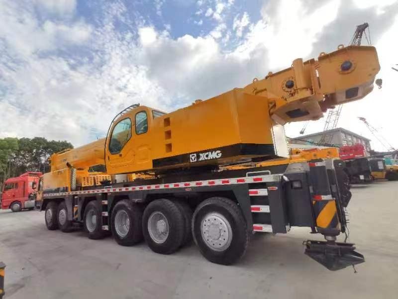 XCMG QY100K used Truck crane 100ton crane - Ajoneuvonosturi: kuva XCMG QY100K used Truck crane 100ton crane - Ajoneuvonosturi XCMG QY100K used Truck crane 100ton crane - Ajoneuvonosturi: kuva XCMG QY100K used Truck crane 100ton crane - Ajoneuvonosturi