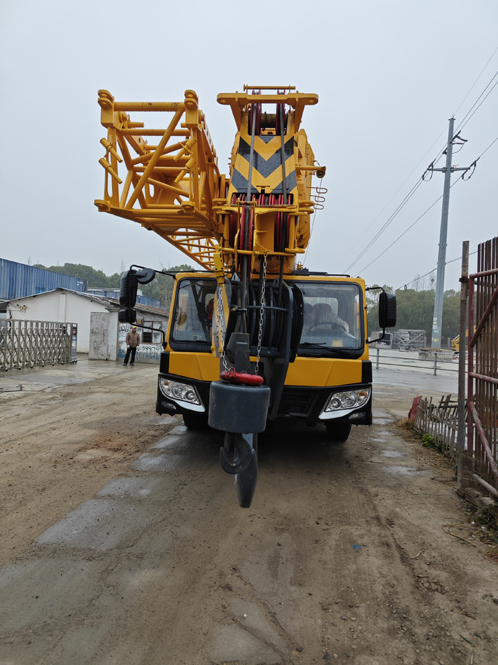 XCMG QY70K QY70KC XCT70 70T Crane - Ajoneuvonosturi: kuva XCMG QY70K QY70KC XCT70 70T Crane - Ajoneuvonosturi XCMG QY70K QY70KC XCT70 70T Crane - Ajoneuvonosturi: kuva XCMG QY70K QY70KC XCT70 70T Crane - Ajoneuvonosturi