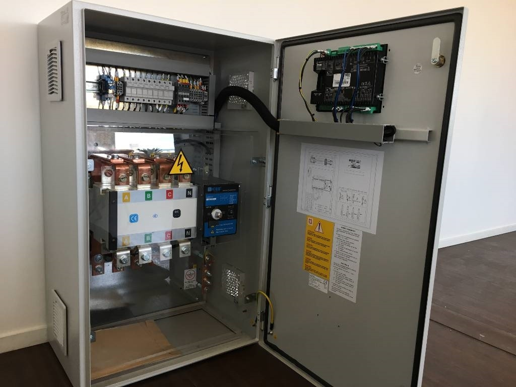 ATS Panel 630A - Max 435 kVA - DPX-27508 - Rakennustarvikkeet: kuva ATS Panel 630A - Max 435 kVA - DPX-27508 - Rakennustarvikkeet ATS Panel 630A - Max 435 kVA - DPX-27508 - Rakennustarvikkeet: kuva ATS Panel 630A - Max 435 kVA - DPX-27508 - Rakennustarvikkeet