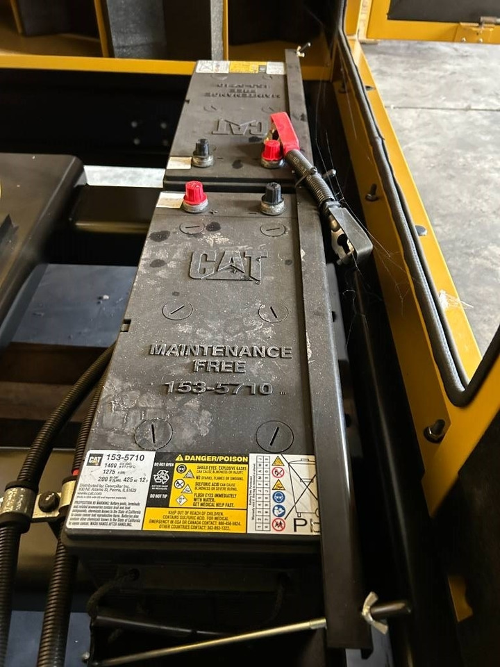 CAT DE1100GC - 1.100 kVA Standby Generator - DPX-18225 - Sähkögeneraattori: kuva CAT DE1100GC - 1.100 kVA Standby Generator - DPX-18225 - Sähkögeneraattori CAT DE1100GC - 1.100 kVA Standby Generator - DPX-18225 - Sähkögeneraattori: kuva CAT DE1100GC - 1.100 kVA Standby Generator - DPX-18225 - Sähkögeneraattori