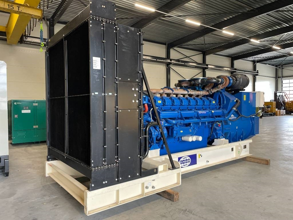 FG Wilson P2250-1 - 2250 kVA Genset - DPX-16034-O - Sähkögeneraattori: kuva FG Wilson P2250-1 - 2250 kVA Genset - DPX-16034-O - Sähkögeneraattori FG Wilson P2250-1 - 2250 kVA Genset - DPX-16034-O - Sähkögeneraattori: kuva FG Wilson P2250-1 - 2250 kVA Genset - DPX-16034-O - Sähkögeneraattori