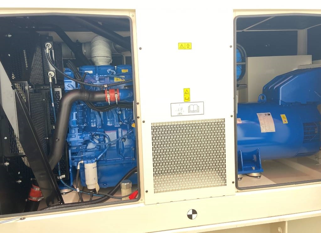 FG Wilson P850-1 - 850 kVA Genset - DPX-16024 - Sähkögeneraattori: kuva FG Wilson P850-1 - 850 kVA Genset - DPX-16024 - Sähkögeneraattori FG Wilson P850-1 - 850 kVA Genset - DPX-16024 - Sähkögeneraattori: kuva FG Wilson P850-1 - 850 kVA Genset - DPX-16024 - Sähkögeneraattori
