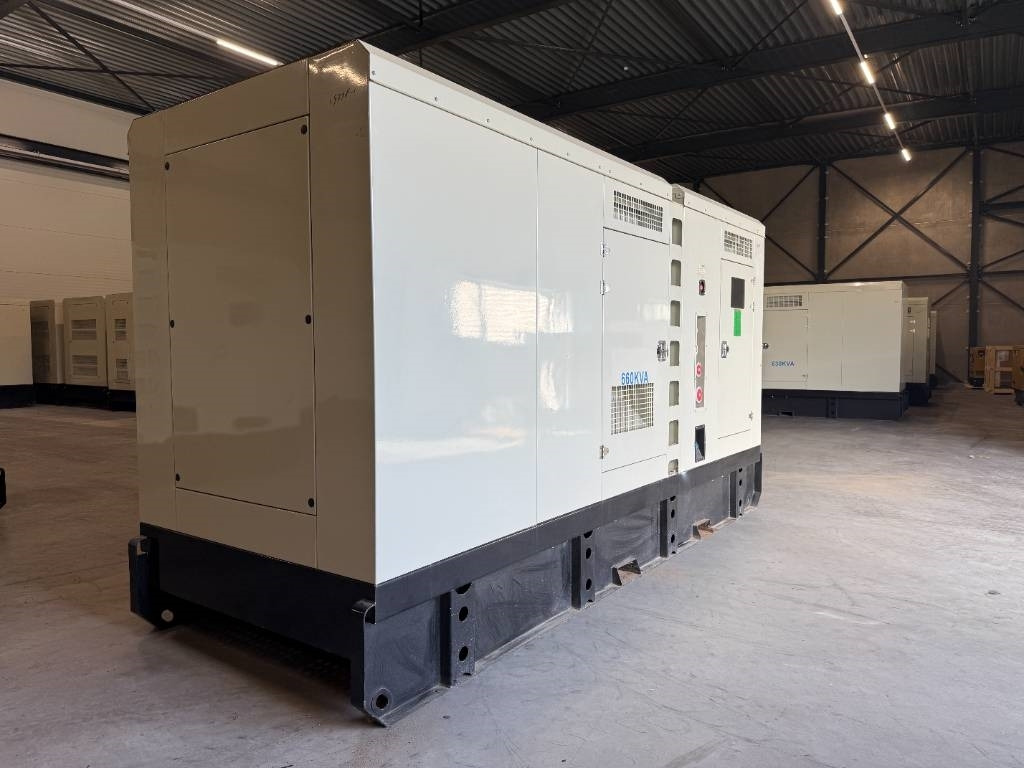 Iveco CR16TE1W - 660 kVA Surplus Genset - DPX-19798 - Sähkögeneraattori: kuva Iveco CR16TE1W - 660 kVA Surplus Genset - DPX-19798 - Sähkögeneraattori Iveco CR16TE1W - 660 kVA Surplus Genset - DPX-19798 - Sähkögeneraattori: kuva Iveco CR16TE1W - 660 kVA Surplus Genset - DPX-19798 - Sähkögeneraattori