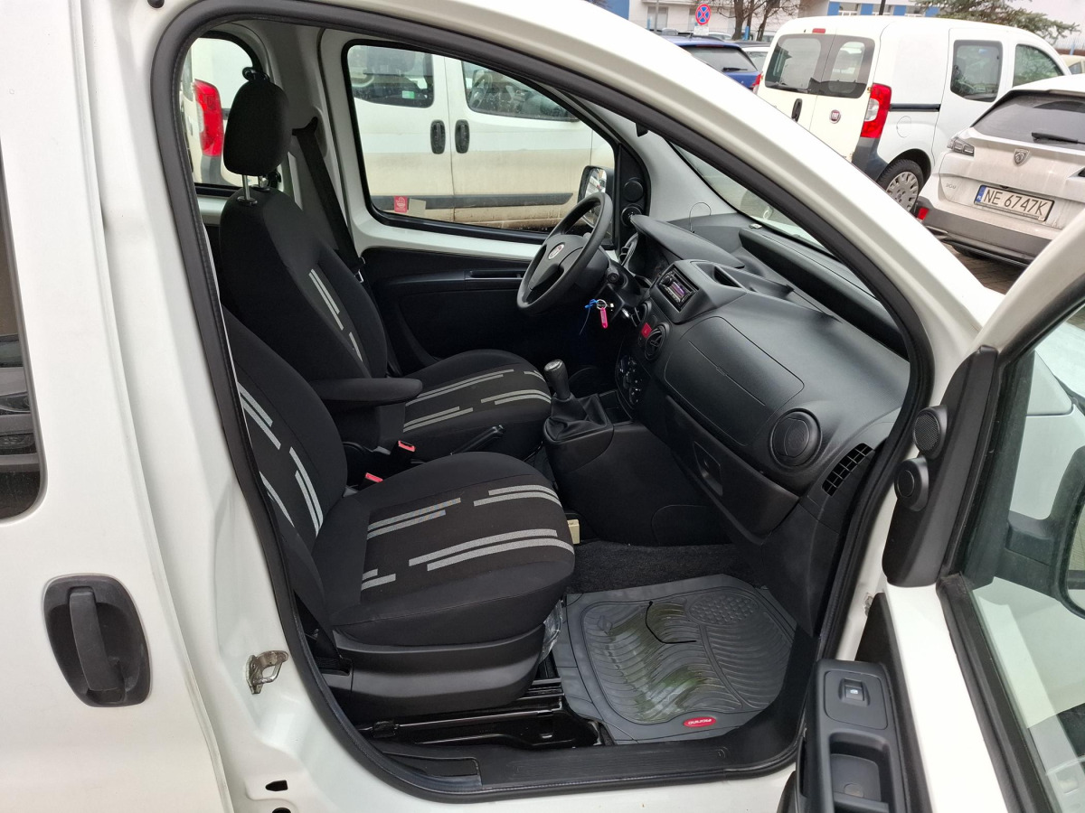 Henkilöauto FIAT FIORINO MINIVAN: kuva Henkilöauto FIAT FIORINO MINIVAN