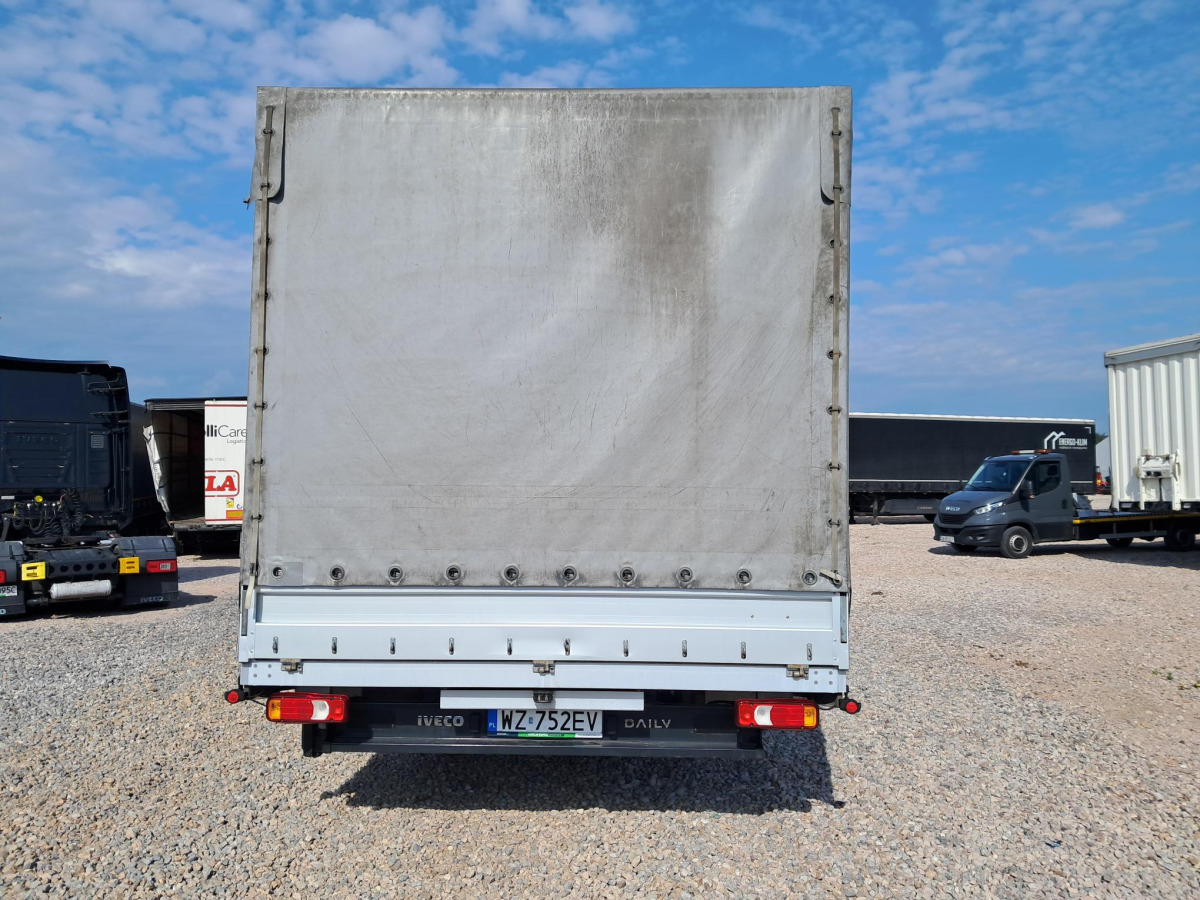 IVECO 35S18 PLANDEKA - Pressukapelli tavara-auto: kuva IVECO 35S18 PLANDEKA - Pressukapelli tavara-auto IVECO 35S18 PLANDEKA - Pressukapelli tavara-auto: kuva IVECO 35S18 PLANDEKA - Pressukapelli tavara-auto