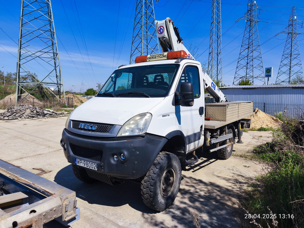 IVECO DAILY PODNOŚNIK DO PRAC KONSERWACYJNO-MONTAŻOWYCH - Itsekulkevat henkilönostimet: kuva IVECO DAILY PODNOŚNIK DO PRAC KONSERWACYJNO-MONTAŻOWYCH - Itsekulkevat henkilönostimet IVECO DAILY PODNOŚNIK DO PRAC KONSERWACYJNO-MONTAŻOWYCH - Itsekulkevat henkilönostimet: kuva IVECO DAILY PODNOŚNIK DO PRAC KONSERWACYJNO-MONTAŻOWYCH - Itsekulkevat henkilönostimet