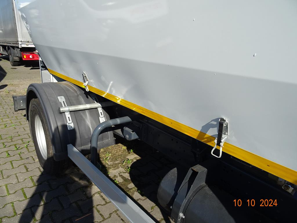 IVECO DAILY WYWÓZ ŚMIECI - Roska-auto: kuva IVECO DAILY WYWÓZ ŚMIECI - Roska-auto IVECO DAILY WYWÓZ ŚMIECI - Roska-auto: kuva IVECO DAILY WYWÓZ ŚMIECI - Roska-auto