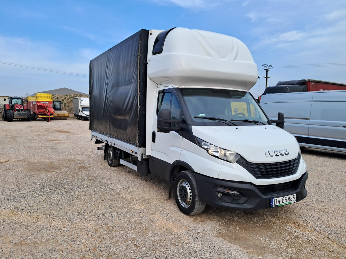 IVECO PLANDEKA Z WINDĄ - Pressukapelli tavara-auto: kuva IVECO PLANDEKA Z WINDĄ - Pressukapelli tavara-auto IVECO PLANDEKA Z WINDĄ - Pressukapelli tavara-auto: kuva IVECO PLANDEKA Z WINDĄ - Pressukapelli tavara-auto