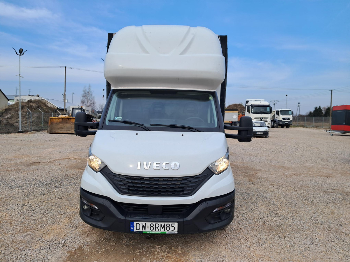 IVECO PLANDEKA Z WINDĄ - Pressukapelli tavara-auto: kuva IVECO PLANDEKA Z WINDĄ - Pressukapelli tavara-auto IVECO PLANDEKA Z WINDĄ - Pressukapelli tavara-auto: kuva IVECO PLANDEKA Z WINDĄ - Pressukapelli tavara-auto