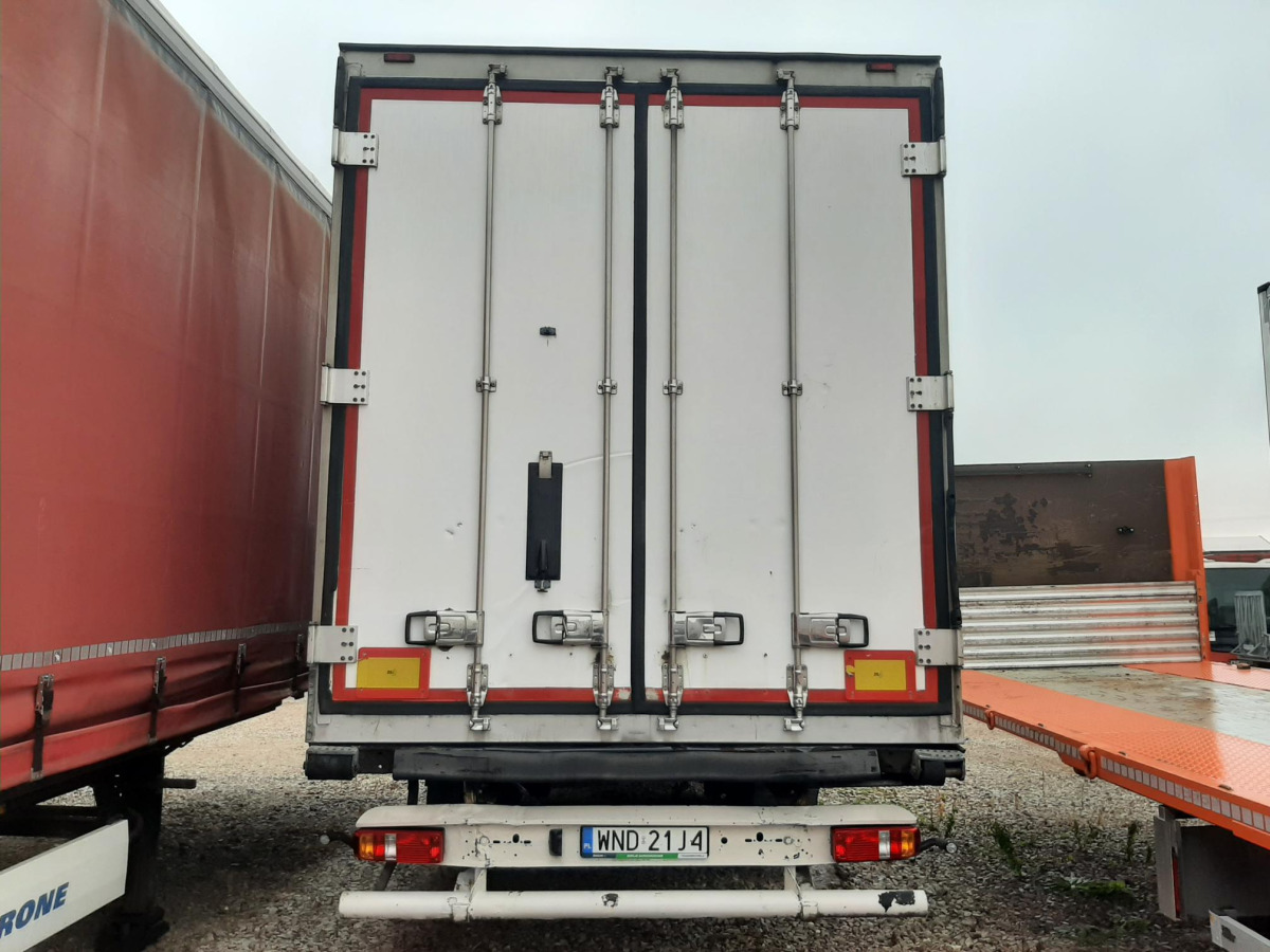 KRONE SDR 27 EL4-FB CHŁODNIA - Refrigeraattori perävaunu: kuva KRONE SDR 27 EL4-FB CHŁODNIA - Refrigeraattori perävaunu KRONE SDR 27 EL4-FB CHŁODNIA - Refrigeraattori perävaunu: kuva KRONE SDR 27 EL4-FB CHŁODNIA - Refrigeraattori perävaunu