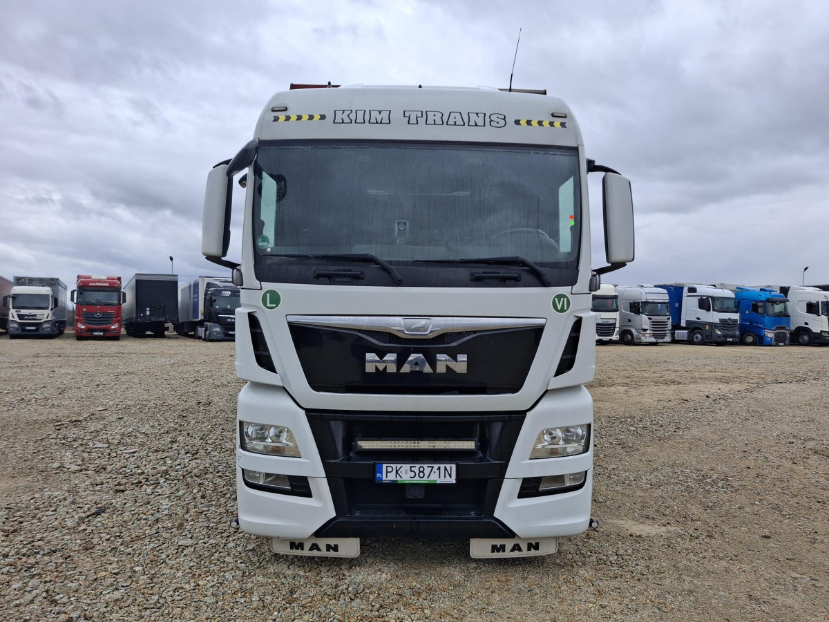 MAN TGX SOLÓWKA - Pressukapelli kuorma-auto: kuva MAN TGX SOLÓWKA - Pressukapelli kuorma-auto MAN TGX SOLÓWKA - Pressukapelli kuorma-auto: kuva MAN TGX SOLÓWKA - Pressukapelli kuorma-auto