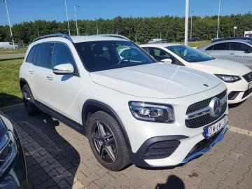 MERCEDES BENZ GLB 200 4MATIC SUV - Maasturi/ Katumaasturi: kuva MERCEDES BENZ GLB 200 4MATIC SUV - Maasturi/ Katumaasturi MERCEDES BENZ GLB 200 4MATIC SUV - Maasturi/ Katumaasturi: kuva MERCEDES BENZ GLB 200 4MATIC SUV - Maasturi/ Katumaasturi