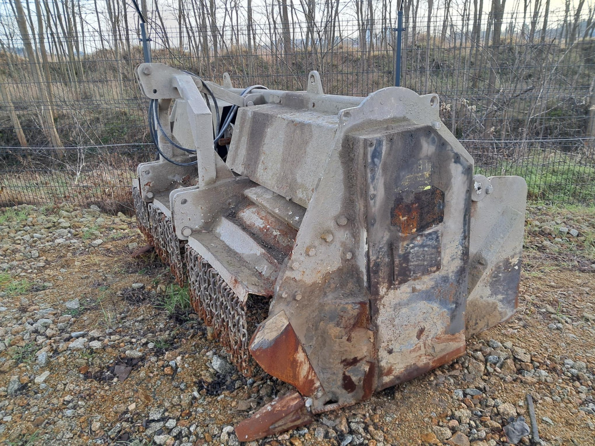 Stabilizator gruntu TOZAMET FG-650B – 2400 mm – 650 mm – wał 310 obr/min - Stabilointikone: kuva Stabilizator gruntu TOZAMET FG-650B – 2400 mm – 650 mm – wał 310 obr/min - Stabilointikone Stabilizator gruntu TOZAMET FG-650B – 2400 mm – 650 mm – wał 310 obr/min - Stabilointikone: kuva Stabilizator gruntu TOZAMET FG-650B – 2400 mm – 650 mm – wał 310 obr/min - Stabilointikone