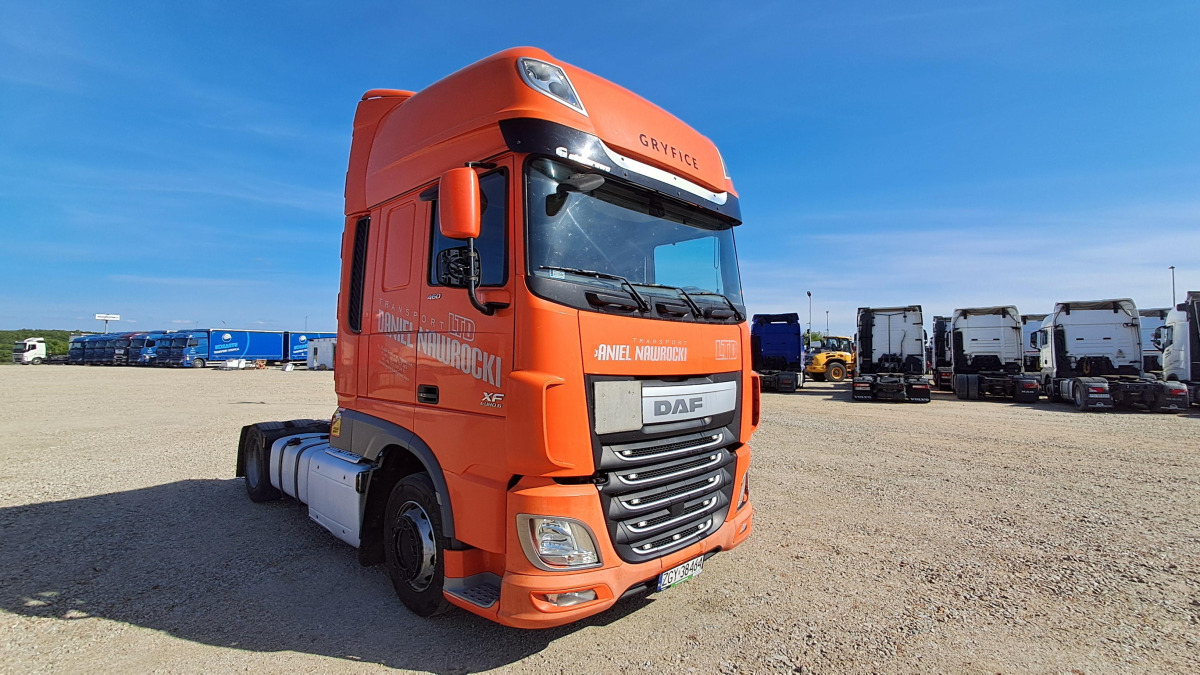 DAF XF 460 FT CIĄGNIK SIODŁOWY - Vetopöytäauto: kuva DAF XF 460 FT CIĄGNIK SIODŁOWY - Vetopöytäauto DAF XF 460 FT CIĄGNIK SIODŁOWY - Vetopöytäauto: kuva DAF XF 460 FT CIĄGNIK SIODŁOWY - Vetopöytäauto