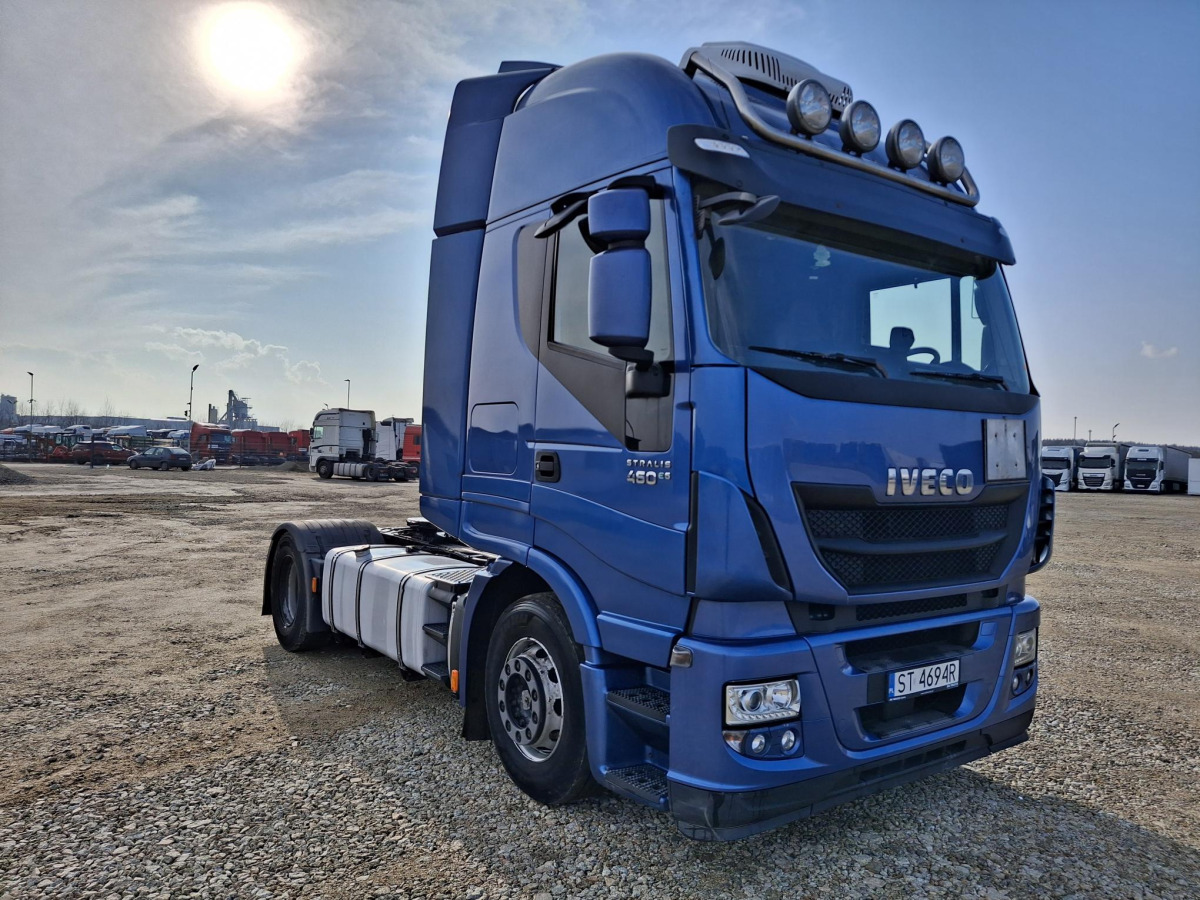IVECO AS440ST/P CIĄGNIK SIODŁOWY - Vetopöytäauto: kuva IVECO AS440ST/P CIĄGNIK SIODŁOWY - Vetopöytäauto IVECO AS440ST/P CIĄGNIK SIODŁOWY - Vetopöytäauto: kuva IVECO AS440ST/P CIĄGNIK SIODŁOWY - Vetopöytäauto