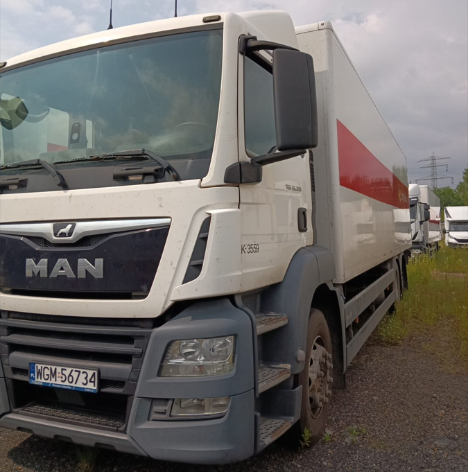 MAN TGS CIĄGNIK SIODŁOWY - Vetopöytäauto: kuva MAN TGS CIĄGNIK SIODŁOWY - Vetopöytäauto MAN TGS CIĄGNIK SIODŁOWY - Vetopöytäauto: kuva MAN TGS CIĄGNIK SIODŁOWY - Vetopöytäauto