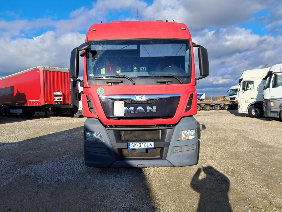 MAN TGX CIĄGNIK SIODŁOWY - Vetopöytäauto: kuva MAN TGX CIĄGNIK SIODŁOWY - Vetopöytäauto MAN TGX CIĄGNIK SIODŁOWY - Vetopöytäauto: kuva MAN TGX CIĄGNIK SIODŁOWY - Vetopöytäauto