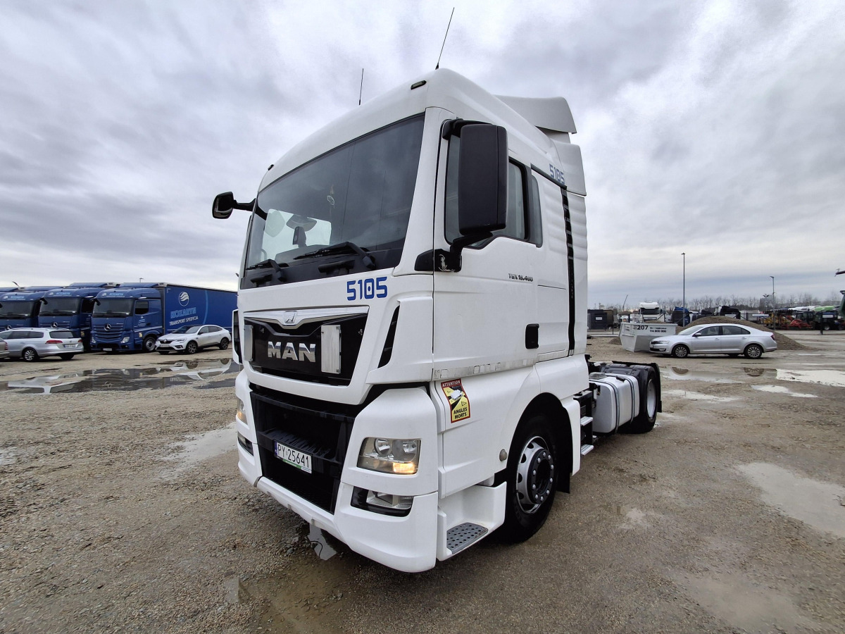 MAN TGX CIĄGNIK SIODŁOWY - Vetopöytäauto: kuva MAN TGX CIĄGNIK SIODŁOWY - Vetopöytäauto MAN TGX CIĄGNIK SIODŁOWY - Vetopöytäauto: kuva MAN TGX CIĄGNIK SIODŁOWY - Vetopöytäauto