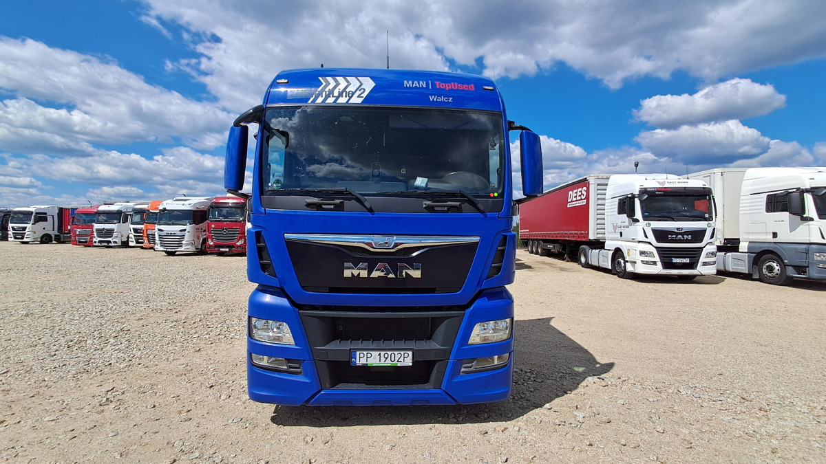 MAN TGX CIĄGNIK SIODŁOWY - Vetopöytäauto: kuva MAN TGX CIĄGNIK SIODŁOWY - Vetopöytäauto MAN TGX CIĄGNIK SIODŁOWY - Vetopöytäauto: kuva MAN TGX CIĄGNIK SIODŁOWY - Vetopöytäauto