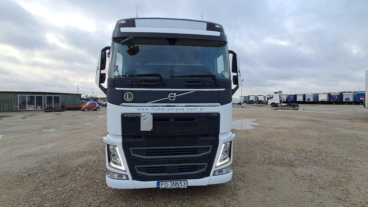 VOLVO FH 460 CIĄGNIK SIODŁOWY - Vetopöytäauto: kuva VOLVO FH 460 CIĄGNIK SIODŁOWY - Vetopöytäauto VOLVO FH 460 CIĄGNIK SIODŁOWY - Vetopöytäauto: kuva VOLVO FH 460 CIĄGNIK SIODŁOWY - Vetopöytäauto