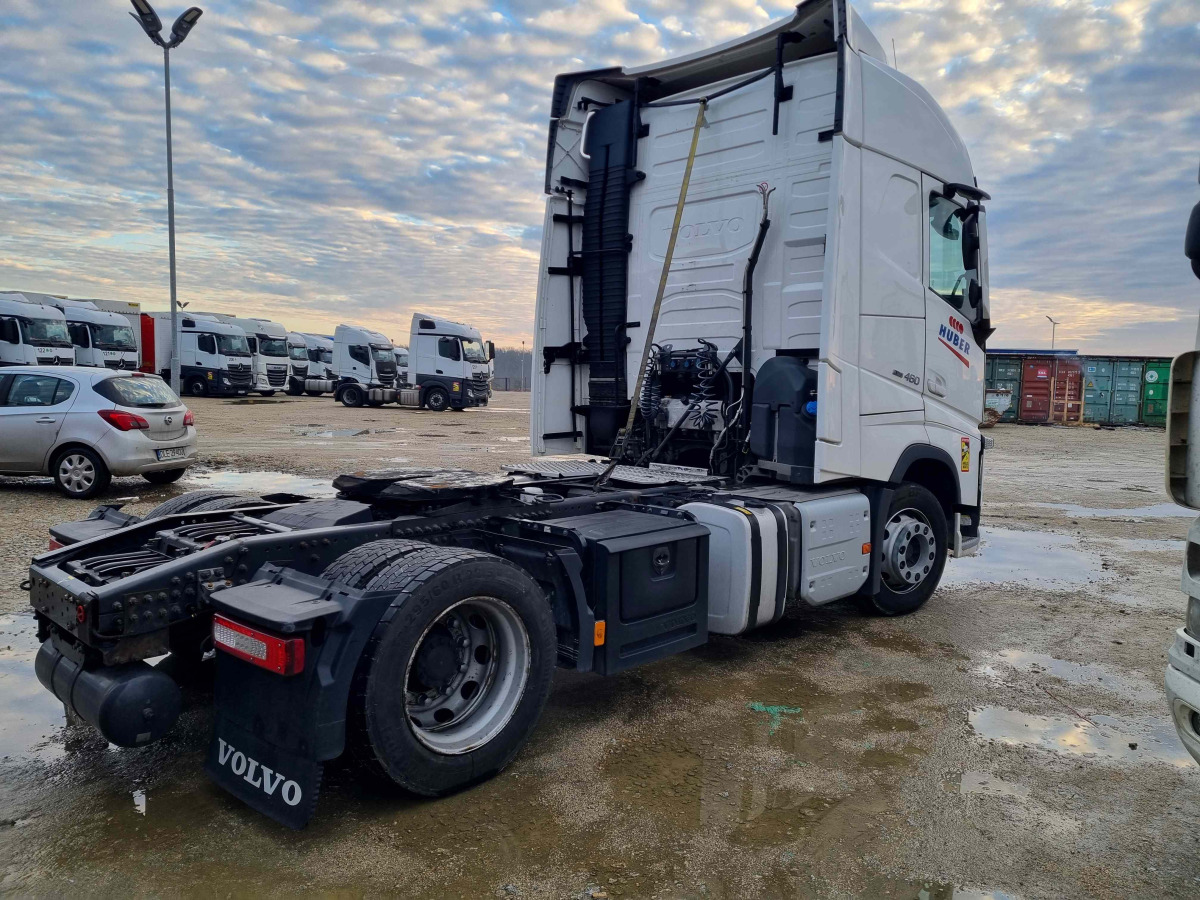 VOLVO FH 460 CIĄGNIK SIODŁOWY - Vetopöytäauto: kuva VOLVO FH 460 CIĄGNIK SIODŁOWY - Vetopöytäauto VOLVO FH 460 CIĄGNIK SIODŁOWY - Vetopöytäauto: kuva VOLVO FH 460 CIĄGNIK SIODŁOWY - Vetopöytäauto