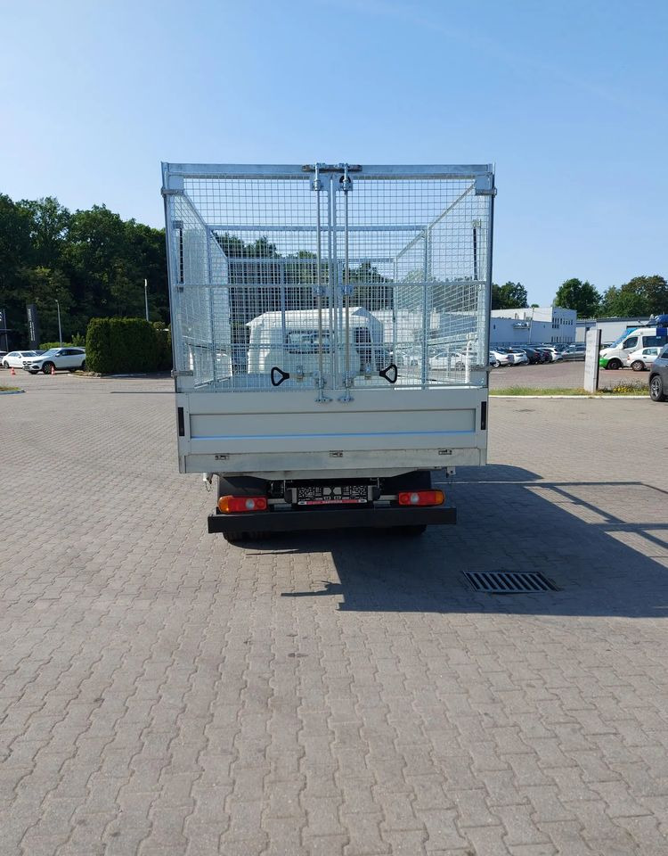 FUSO Canter 6S15 Wywrotka - Roska-auto: kuva FUSO Canter 6S15 Wywrotka - Roska-auto FUSO Canter 6S15 Wywrotka - Roska-auto: kuva FUSO Canter 6S15 Wywrotka - Roska-auto