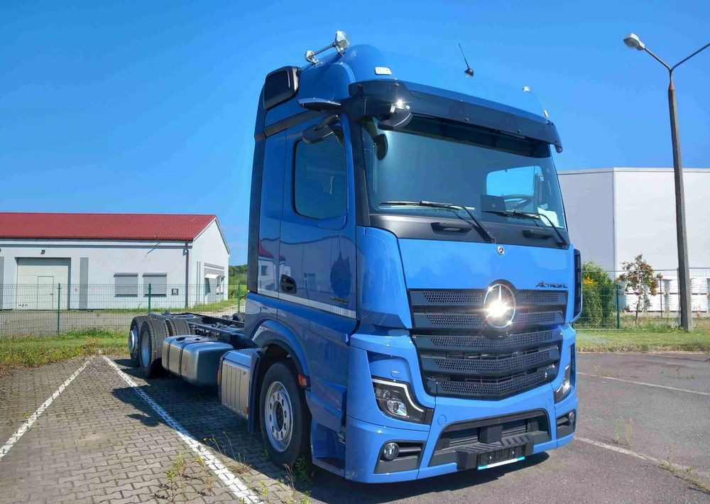 Mercedes-Benz Actros 2548 LnR - Kuorma-auto alusta: kuva Mercedes-Benz Actros 2548 LnR - Kuorma-auto alusta Mercedes-Benz Actros 2548 LnR - Kuorma-auto alusta: kuva Mercedes-Benz Actros 2548 LnR - Kuorma-auto alusta